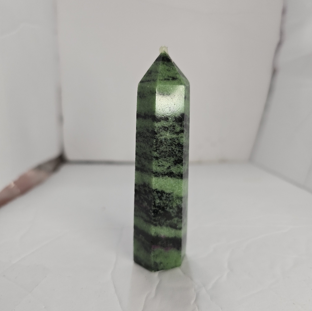 Ruby In ZOISITE - Picture 4 of 4